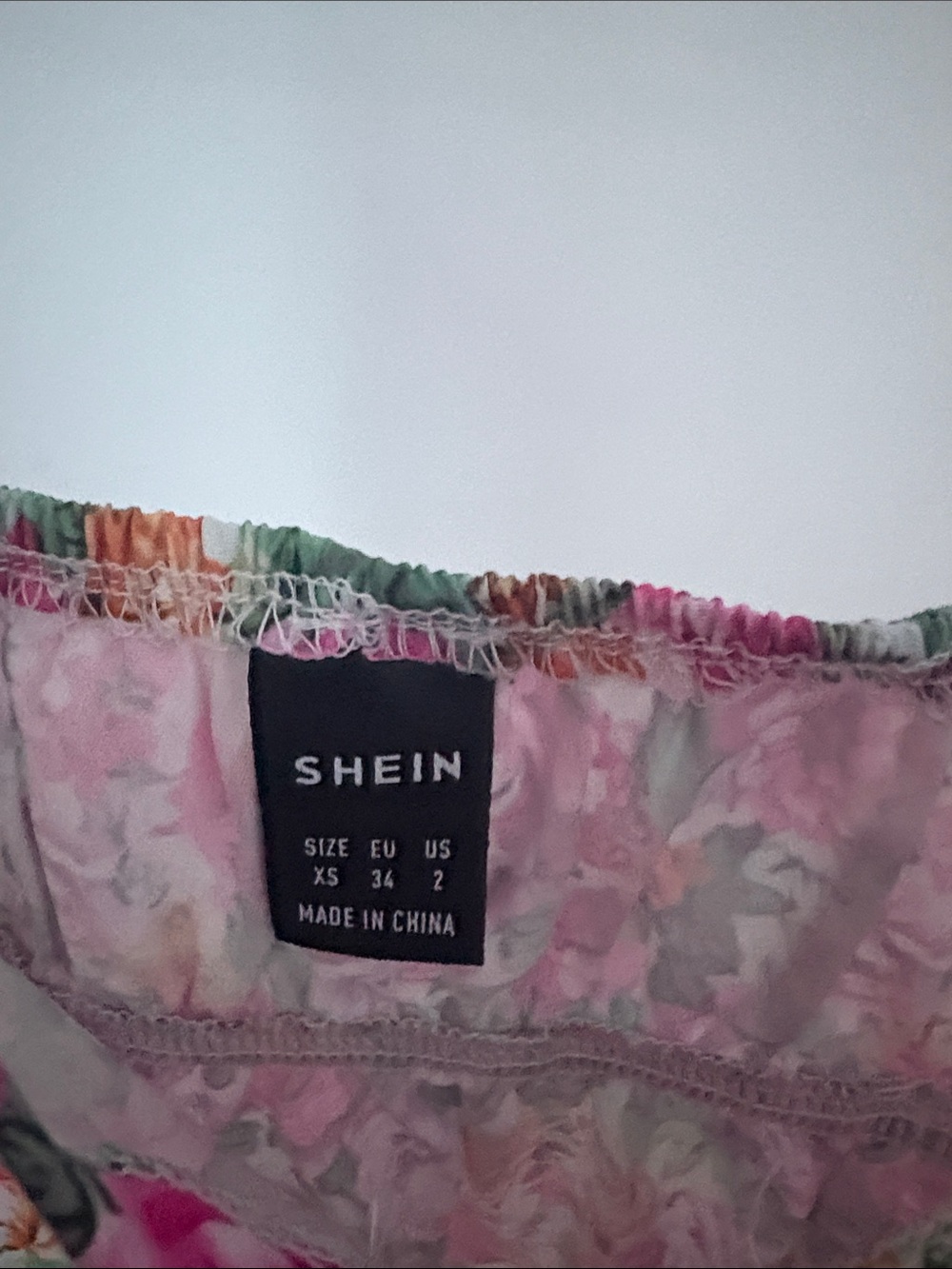 SHEIN Pink Floral Lace-Trim Tie-Front Cami - Picture 2 of 3